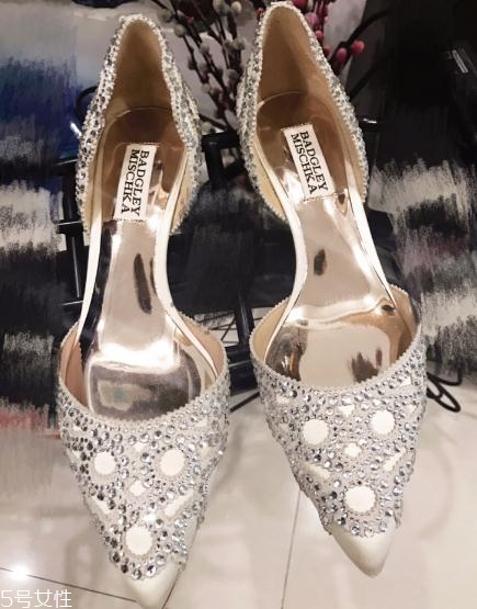 badgley mischka是哪個(gè)國家的牌子？超級貌美的小眾婚鞋