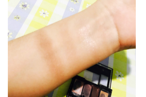 KATE眼影飛粉嗎？持久不飛粉