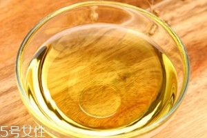 亞麻籽油過期了還能吃嗎 不能食用 亞麻籽油過期了還能吃嗎 不能食用