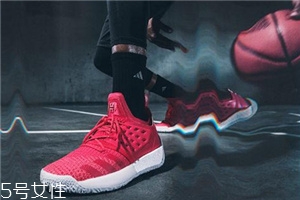 運(yùn)動鞋洗完怎么晾曬？不要過度暴曬