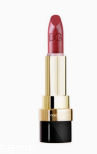 絲絨口紅和啞光哪個(gè)好？正式場(chǎng)合用啞光