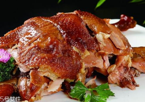 燒雞用熱水還是冷水 做法步驟 燒雞用熱水還是冷水 做法步驟