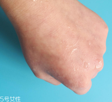 rosette去角質(zhì)凝膠怎么樣？真正的去角質(zhì)產(chǎn)品