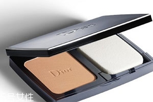 dior迪奧和香奈兒粉餅哪個好？