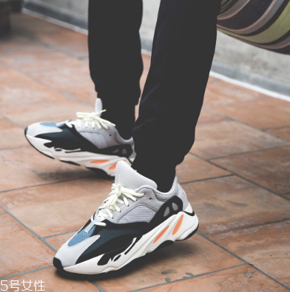 yeezy 500 2018新款配色發(fā)售時間_有哪幾款？