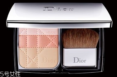 dior迪奧和香奈兒化妝品哪個好？檔次更高