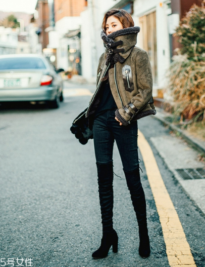 羊羔絨外套配什么鞋子？三款搭配出街不用愁