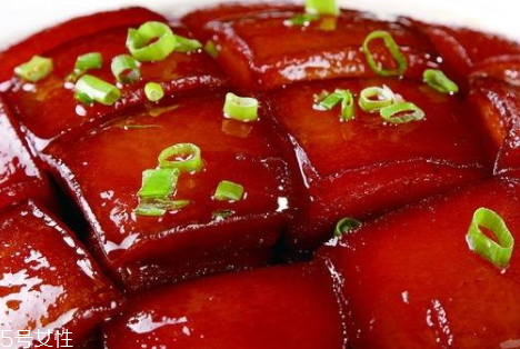 紅燒肉為什么燉不爛 小竅門你知道嗎 紅燒肉為什么燉不爛 小竅門你知道嗎