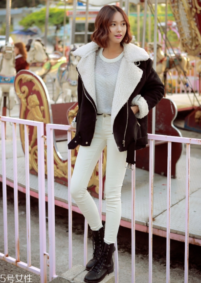 羊羔絨外套配什么褲子？讓你開春美個(gè)夠