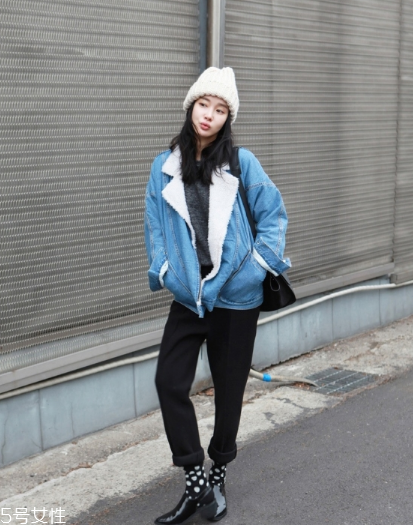 羊羔絨外套配什么褲子？讓你開春美個(gè)夠