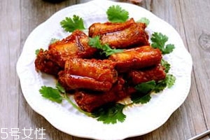 紅燒排骨用什么排骨比較好 首選豬排骨 紅燒排骨用什么排骨比較好 首選豬排骨