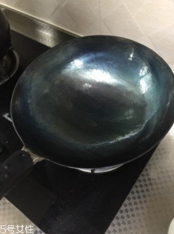 章丘鐵鍋怎么開(kāi)鍋？臻三環(huán)鐵鍋開(kāi)鍋教程