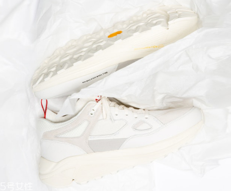 brandblack與424聯(lián)名老爹鞋怎么樣？當(dāng)下最受矚目的鞋型