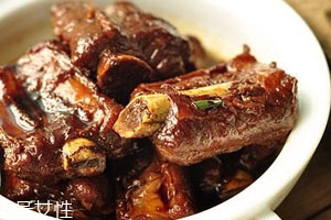 紅燒排骨可以加什么菜 搭配建議 紅燒排骨可以加什么菜 搭配建議