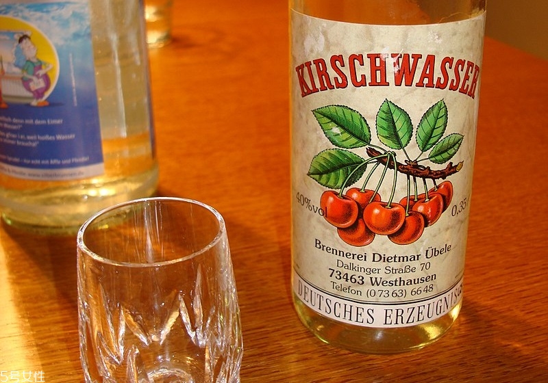 黑森林蛋糕是哪個(gè)國(guó)家最先發(fā)明的 源自黑森林 黑森林蛋糕是哪個(gè)國(guó)家最先發(fā)明的 源自黑森林