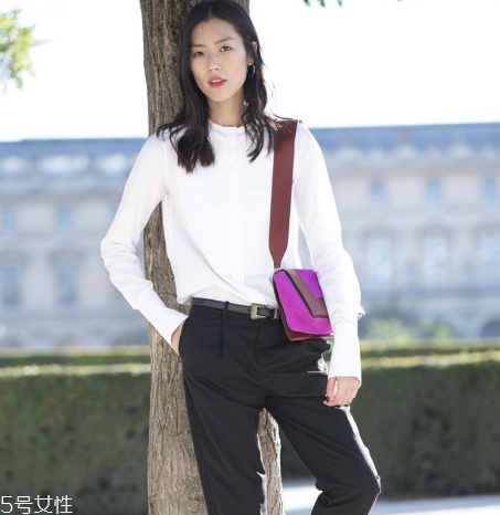 celine在哪個國家買最便宜？明星們的街拍新寵