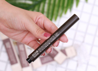 得鮮口紅哪個顏色最火？04號自然裸粉色