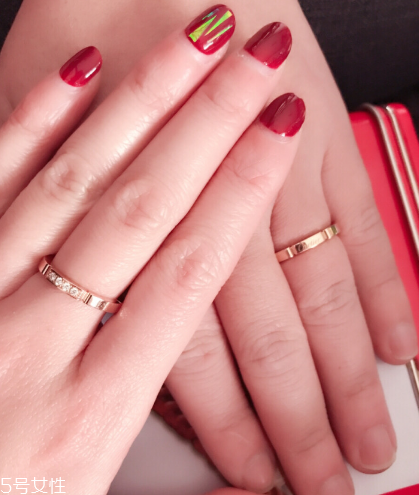 卡地亞戒指可以定制嗎？經(jīng)典永恒的珠寶典范