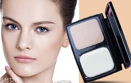 dior迪奧和阿瑪尼粉餅?zāi)膫€(gè)好？