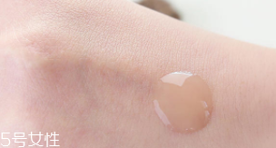 悅詩(shī)風(fēng)吟小綠瓶用在哪個(gè)步驟？用在水乳前