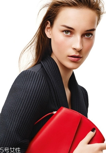 dior迪奧和阿瑪尼哪個(gè)更大牌？