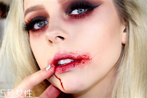 怎么在手上畫流血傷口 受傷妝具體步驟 怎么在手上畫流血傷口 受傷妝具體步驟