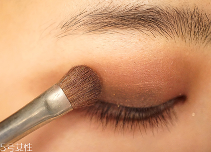 怎么在手上畫流血傷口 受傷妝具體步驟 怎么在手上畫流血傷口 受傷妝具體步驟