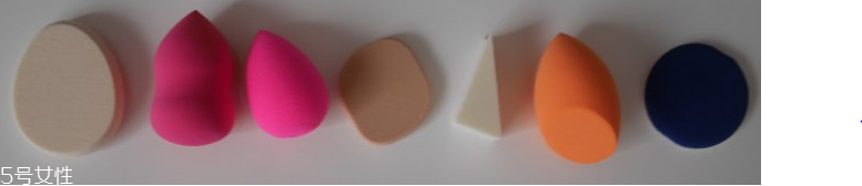 散粉刷什么毛的材質好 散粉刷這樣蘸取散粉 散粉刷什么毛的材質好 散粉刷這樣蘸取散粉