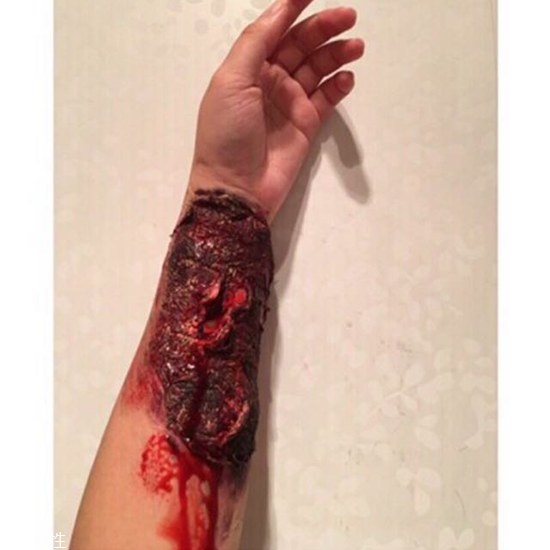 怎么在手上畫流血傷口 受傷妝具體步驟 怎么在手上畫流血傷口 受傷妝具體步驟