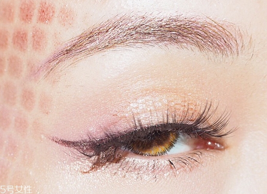 怎么在手上畫流血傷口 受傷妝具體步驟 怎么在手上畫流血傷口 受傷妝具體步驟