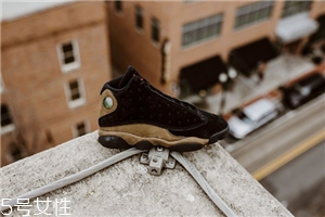 運(yùn)動鞋鞋邊破了怎么辦？巧妙修補(bǔ)不浪費(fèi)