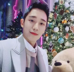 2022年最流行的發(fā)型男生？厚劉海還是最受歡迎