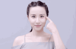 黃皮用什么顏色的腮紅？選擇與黃色互補(bǔ)的紫色