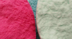 美妝蛋怎樣上妝更服帖？先浸濕再用