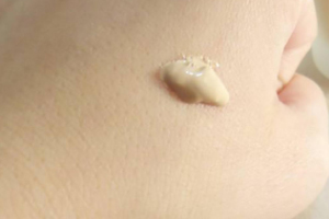 蘭蔻奇跡粉底液遮瑕效果好嗎？遮瑕力一般