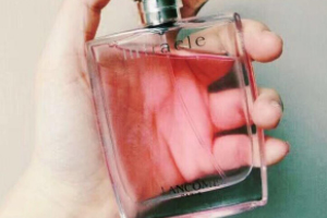 蘭蔻奇跡香水香味能持續(xù)多久？五個(gè)小時(shí)左右