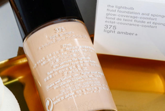 植村秀小燈泡粉底液遮瑕效果好嗎？遮瑕一般