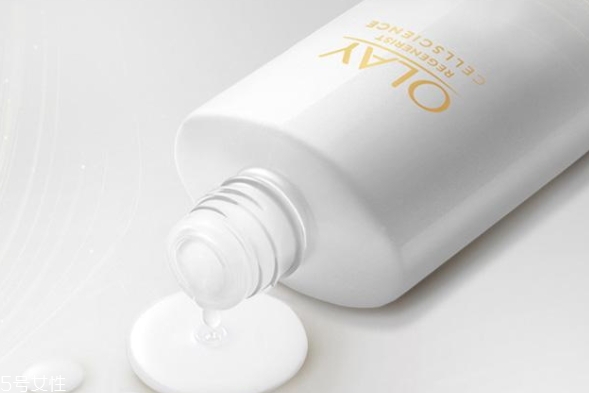 嫩膚水哪個牌子好？這四款嫩膚水不要錯過