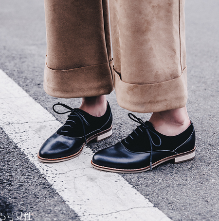 2022流行什么平底鞋？千萬不能錯過的流行爆款