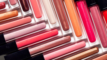 唇蜜、唇釉、染唇液、液體口紅怎么選？