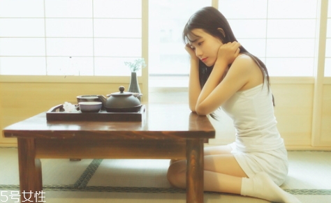 乳液可以涂在眼周圍嗎？