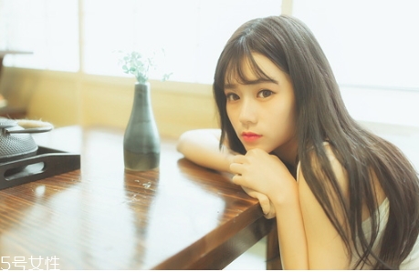 乳液可以涂在眼周圍嗎？