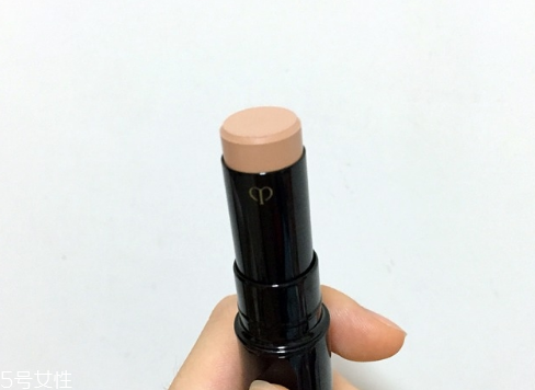 ipsa和cpb遮瑕膏哪個(gè)好 遮瑕膏使用不當(dāng)會(huì)堵塞毛孔 ipsa和cpb遮瑕膏哪個(gè)好 遮瑕膏使用不當(dāng)會(huì)堵塞毛孔