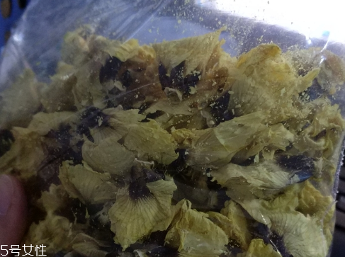 秋葵花泡水喝副作用 別過量就行 秋葵花泡水喝副作用 別過量就行