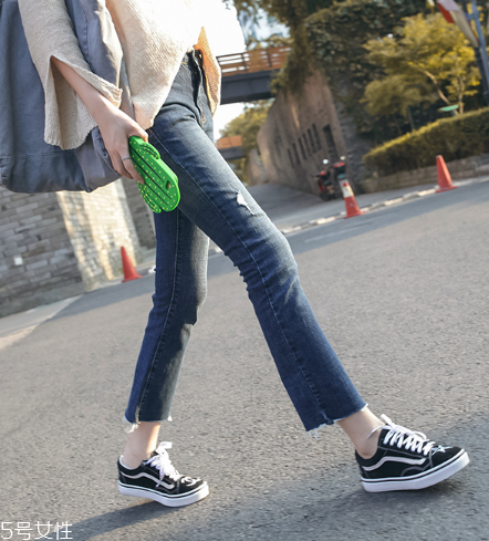 牛仔褲要經(jīng)常洗嗎？洗太頻繁并不好