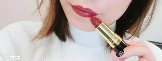 露華濃黑管口紅怎么樣？4種質(zhì)地全試色