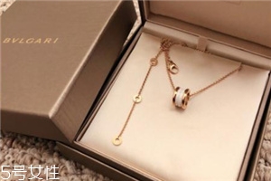 寶格麗項(xiàng)鏈可以戴著洗澡嗎？