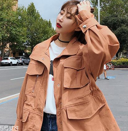 2022年流行風(fēng)衣有哪些款式？這幾款都是必備款