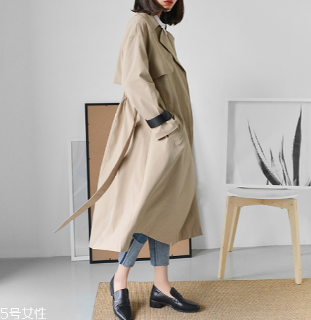 2022年流行風(fēng)衣有哪些款式？這幾款都是必備款