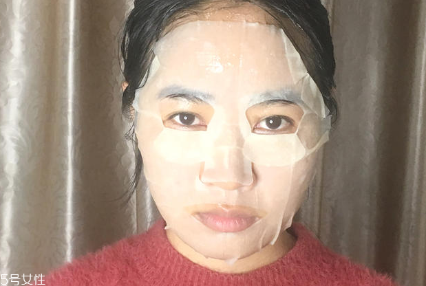 高絲藍(lán)色面膜怎么樣？快速補(bǔ)水的急救面膜
